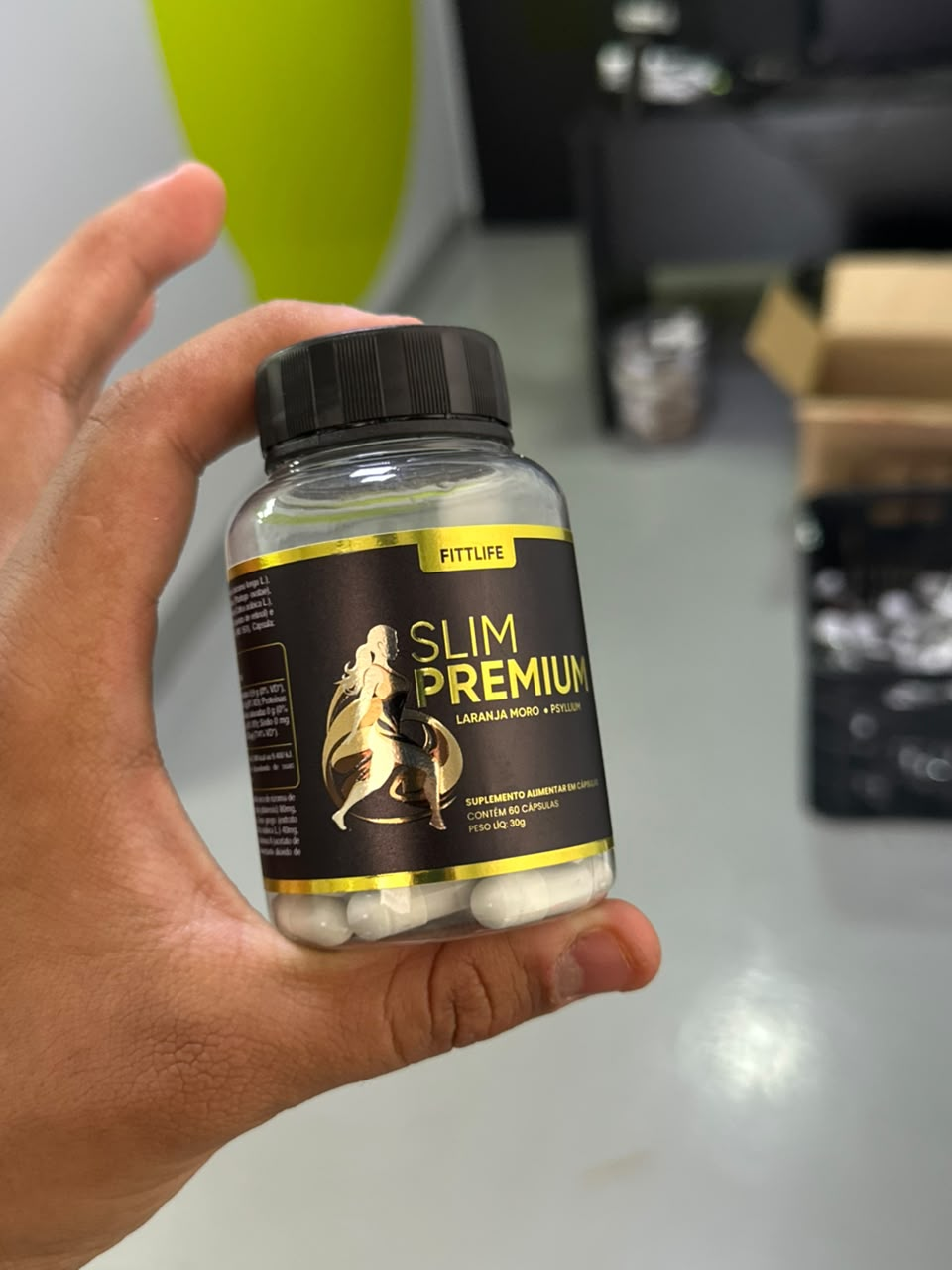 Pote real do SLIM PREMIUM com novo rótulo na mão